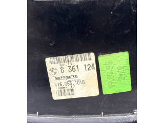 Přístrojová deska  BMW 5 E34 1992 8361124, 8361120  