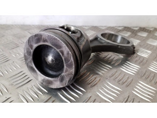 Píst    Infiniti EX  pro naftový motor 3.0  