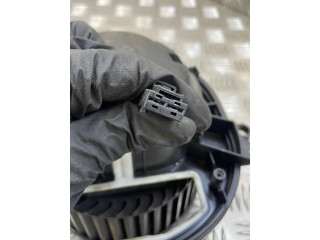 Вентилятор печки    947769   BMW 2 F22 F23
