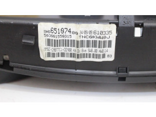 Přístrojová deska  Peugeot 308 2011 9665107480  