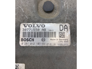 Řídící jednotka 30771550AB, 1039S13372   Volvo XC70 2006