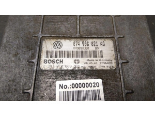 Блок управления двигателя 074906021AG, 0281010088   Volkswagen Transporter - Caravelle T4