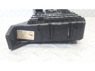 Блок предохранителей 1S7T14A073AE, 71587314   Ford Mondeo Mk III    