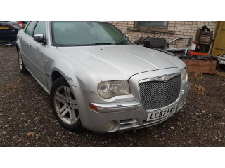 Верхняя решётка Chrysler 300 - 300C 2005-2010 года 0110028      