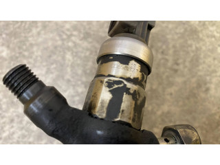 Форсунка 2367027020    Toyota Corolla E120 E130 для дизельного двигателя  2