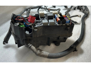   Pojistková skříňka 7L0937576A, 7L0937576B   Audi Q7 4L 2007