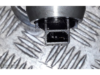 Vstřikovač 038130073AG   Volkswagen Jetta V     