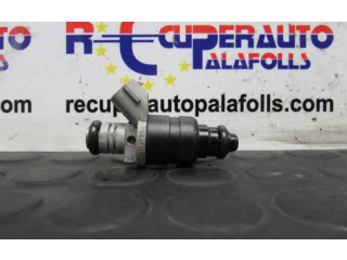 Форсунка MR988977    Mitsubishi Colt CZ3   