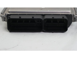 Блок управления двигателя 05C907394B   Audi A3 8Y