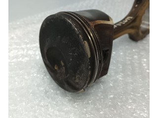 Píst 036L7AH   Volkswagen Touran I     