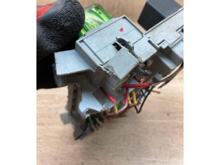   Pojistková skříňka 90464777, 091448292   Opel Corsa B 1993