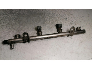 Vstřikovací lišta A1660700895   Mercedes-Benz A W168  pro benzínový motor 1.6  