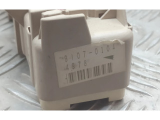 Блок предохранителей 91070104   Mazda 626    