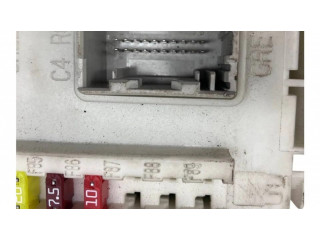   Pojistková skříňka DV6T14A073DH, 885910097R   Ford Focus 2013