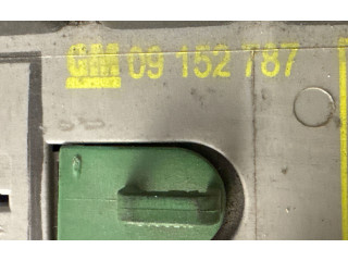   Pojistková skříňka 09152787   Opel Vectra B 2000
