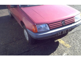 Zpětné zrcátko  Peugeot 205 1987  8148A3  