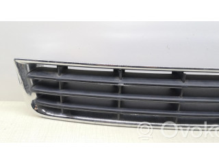 Нижняя решётка (из трех частей) Audi A8 S8 D3 4E 2002-2009 года 4E0807683A, 4E0807953      