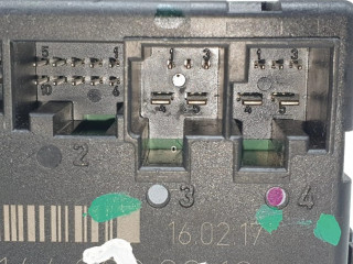Блок комфорта A1669000318, A1669012103   Infiniti Q30   