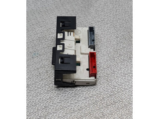 Pojistková skříňka Экран/ дисплей / маленький экран P8200028364A   Renault Trafic II (X83) 2003