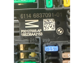 Блок предохранителей 6837092   BMW 5 G30 G31    