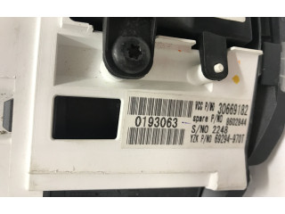 Přístrojová deska  Volvo V50 2005 30669182, 8602844  