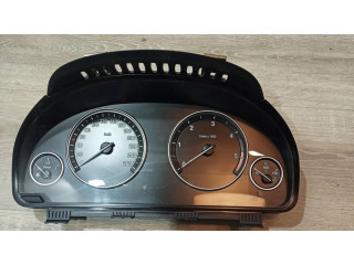 Přístrojová deska  BMW 5 F10 F11 2011 9249345, 25811511  