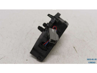 Замок багажника 31440645    Volvo XC60 2009 - 2013 года