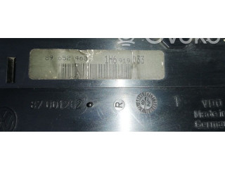 Панель приборов 88311188, 1H6919033   Volkswagen Golf III       