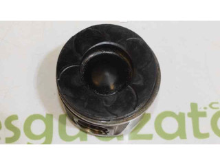 Píst 93177293, 93192654   Opel Corsa C     