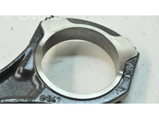 Píst 6423882   Mercedes-Benz S W222  pro naftový motor 3.0 OM 642.861 