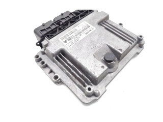 Řídící jednotka 9677013180, 0281017333   Citroen C3 Picasso 2011