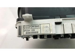 Přístrojová deska  Mitsubishi Carisma 1998 MR506492  