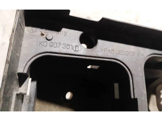 Блок предохранителей  1k0907361   Volkswagen Golf Plus    