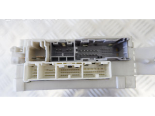   Pojistková skříňka 8273050470   Lexus LS 460 - 600H 2007