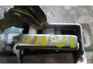 Замок багажника 825027108R    Dacia Dokker  -  года