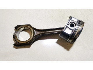 Píst 077b, bhs   Audi A4 S4 B5 8D  pro benzínový motor 2.4  