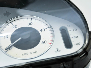 Панель приборов A2115403847   Mercedes-Benz E W211       