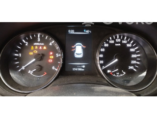 Přístrojová deska  Nissan Pulsar 2015 3ZN0BTVM2  