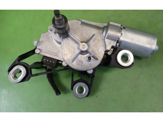 Моторчик заднего дворника 0390201592    Volkswagen Bora