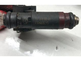 Vstřikovací lišta 1370780049   Mercedes-Benz CL C215     