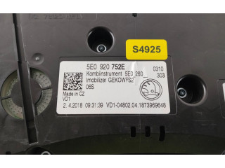 Přístrojová deska  Skoda Octavia Mk3 (5E) 2018 5E0920752E  