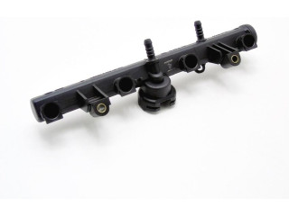 Топливная рампа 030133319AA 0280151071   Seat Ibiza III (6L)  