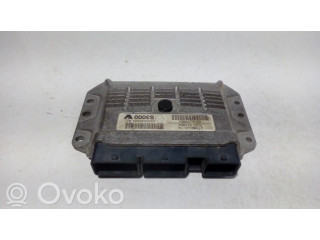 Блок управления двигателя 8200242405, 8200283924   Renault Megane II