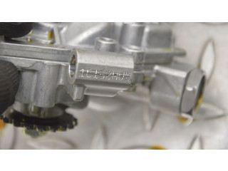 Масляный насос  2ZR 1C152HV2  Toyota Corolla E210 E21 