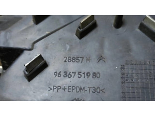 Передняя решётка Citroen C5 2001-2004 года 9636751980, 28857M      