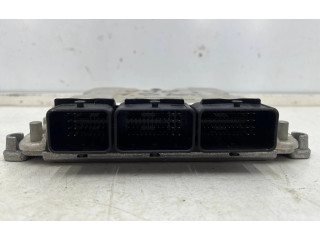 Řídící jednotka 30630417, 0281011086   Volvo S40, V40 1995