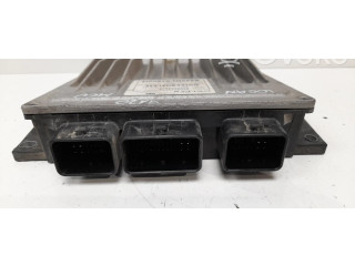Блок управления двигателя 8200513113, 8200752877   Dacia Duster