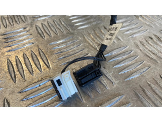Zpětné zrcátko  levé Mercedes-Benz E W212 2010  A2128100116, 9040  