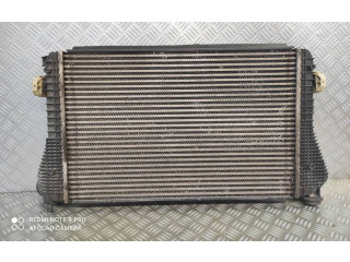 Интеркулер  3C0145805AM   Volkswagen Tiguan 