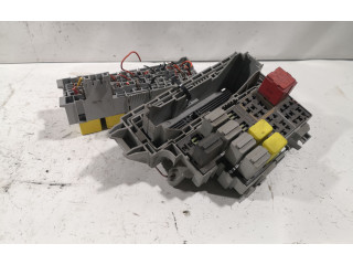 Блок предохранителей  93363140   Opel Meriva A    